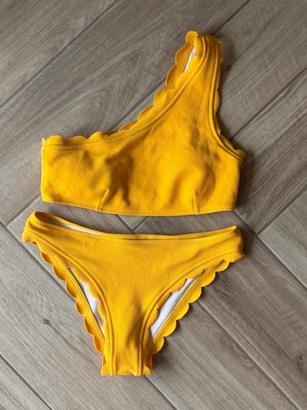 Cupshe Bright Yellow Scalloped Bikini Set